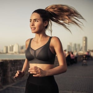 Soutien-gorge sport sans armatures Air control anthracite consumer