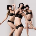 Culotte dos semi-transparent en dentelle Fleur noir consumer